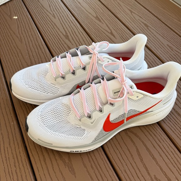 Nike Air Zoom Pegasus 41 Men's Size 12 White/Picante Red-Wolf Grey FD2722 108 - Picture 4 of 14